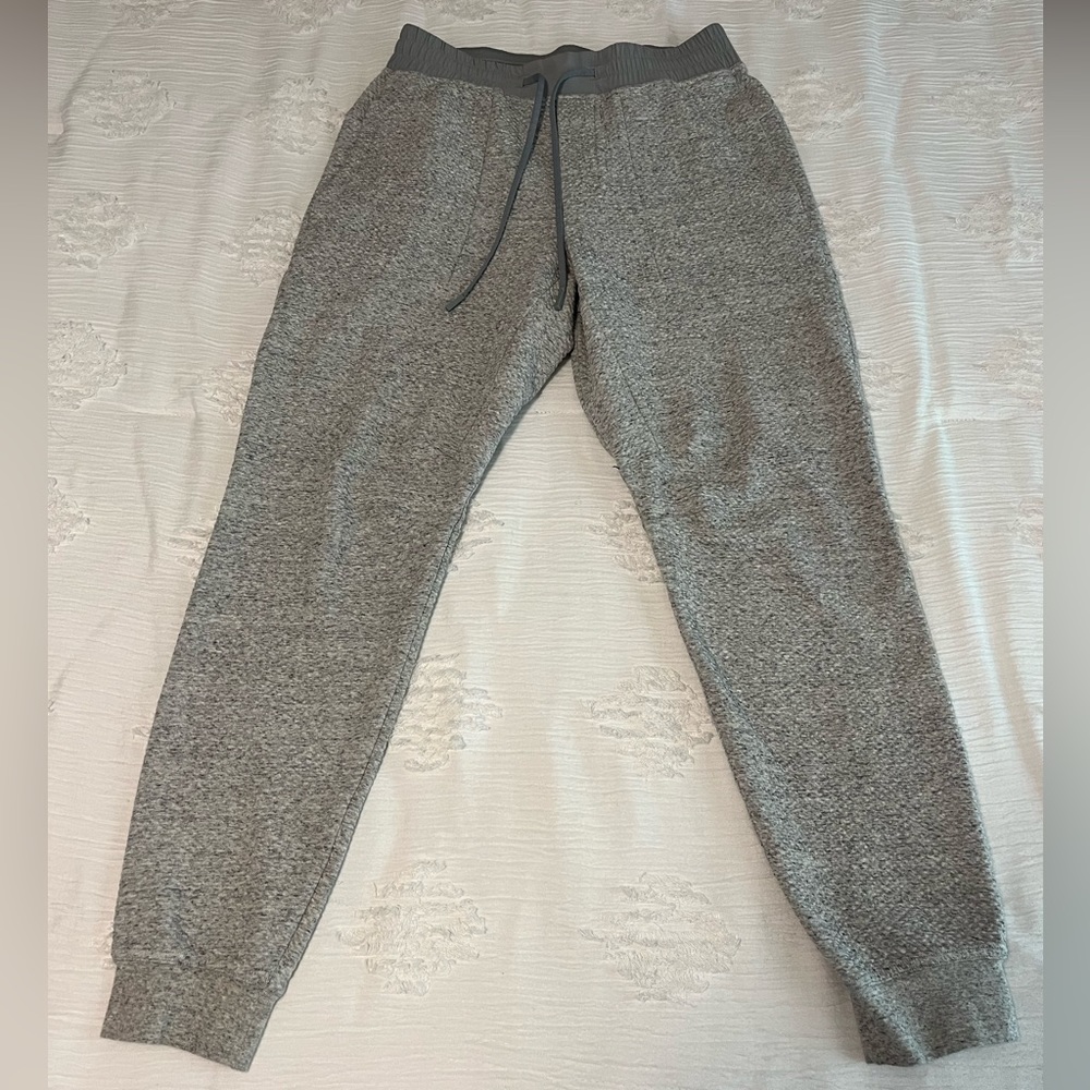 Lululemon At Ease Jogger - Medium
